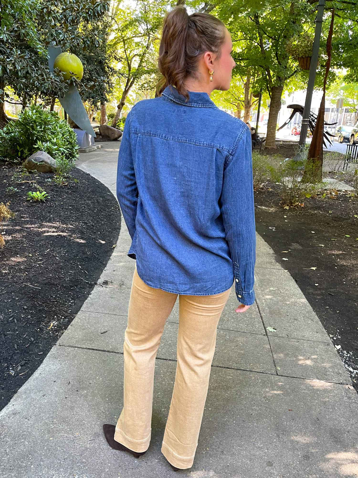 Faherty Tried & True Chambray Classic Shirt Night Lagoon Wash