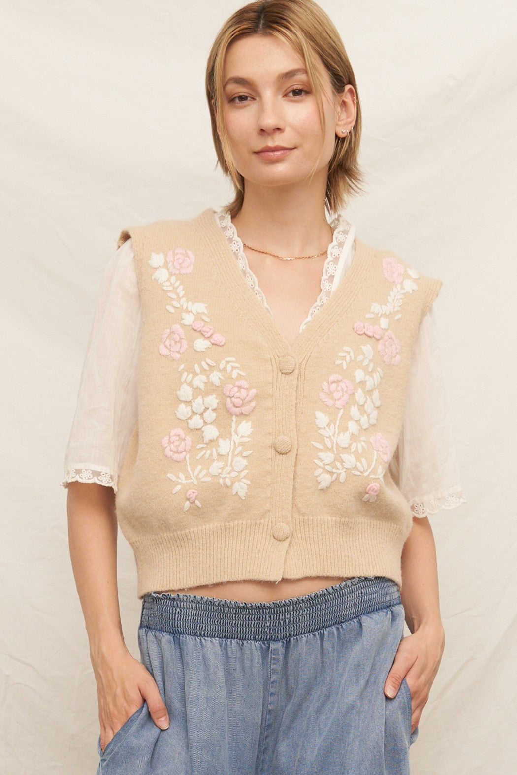 Floral Motif Hand Knitted Vest　美品　希少 Floral Motif Hand Knitted Vest 美品 希少 レディース