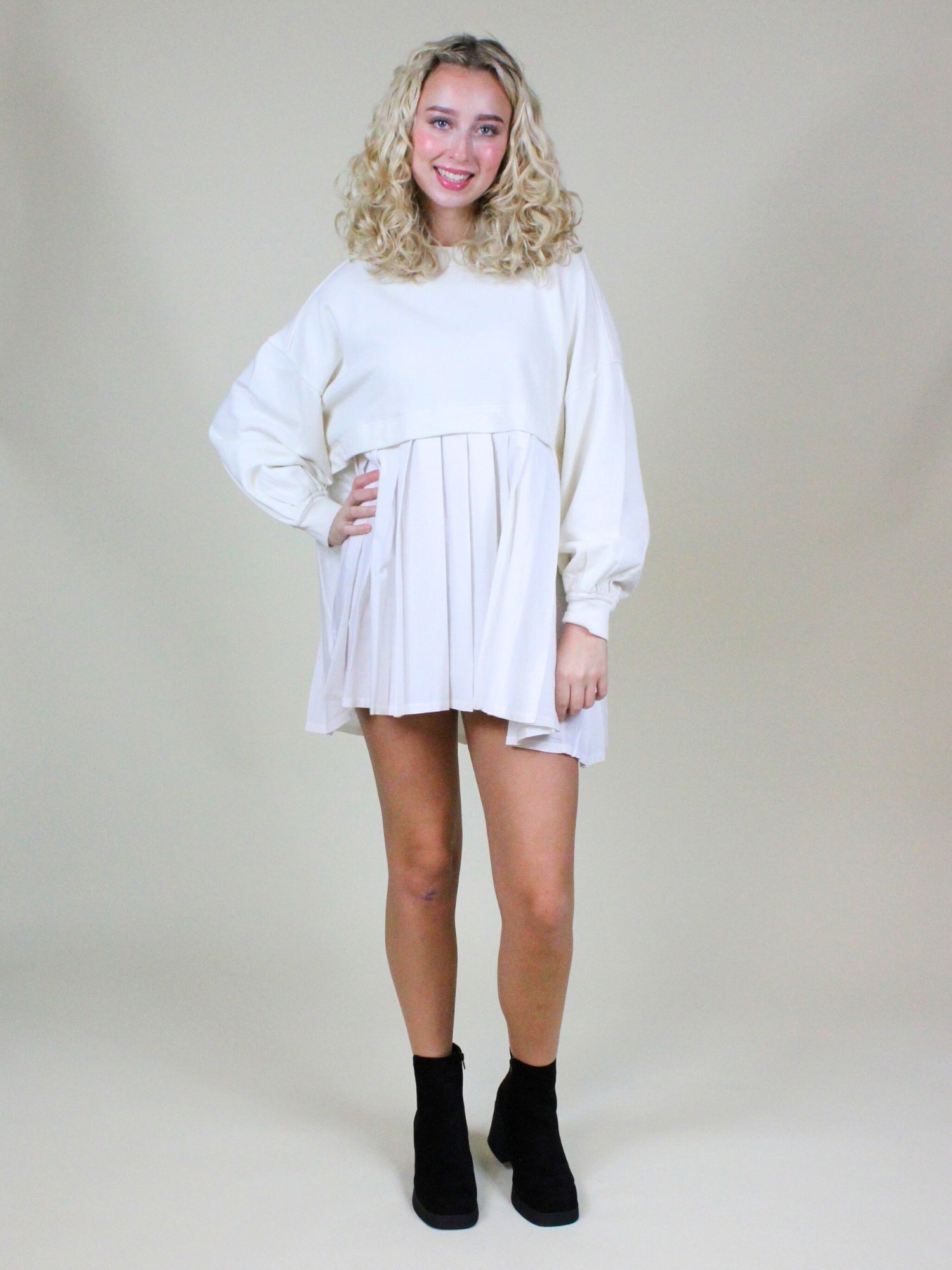 Free people white sweatshirt deals