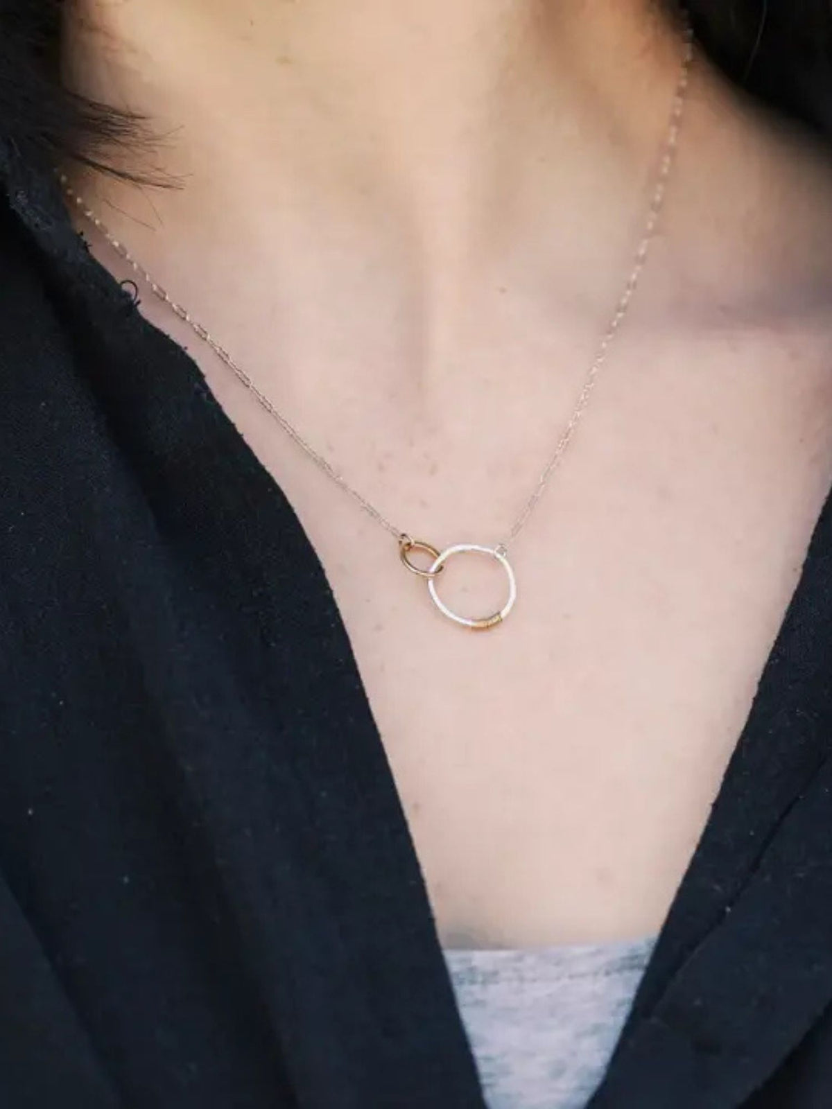 18" Sterling Silver Trust Dainty Circle Necklace