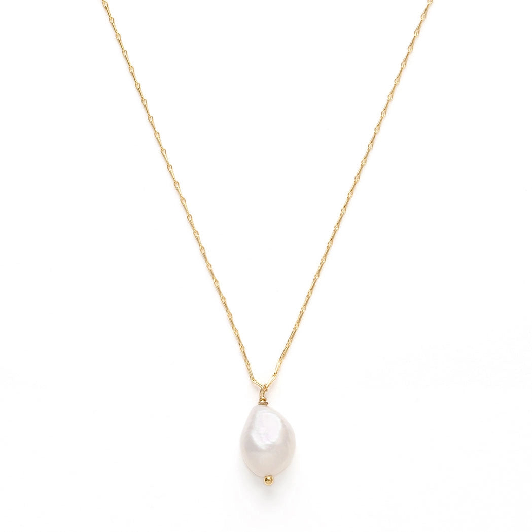 freshwater-pearl-pendant-necklace-amano-studio-2.webp?0
