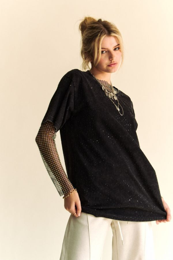 glitter sparkle t-shirt in black-front