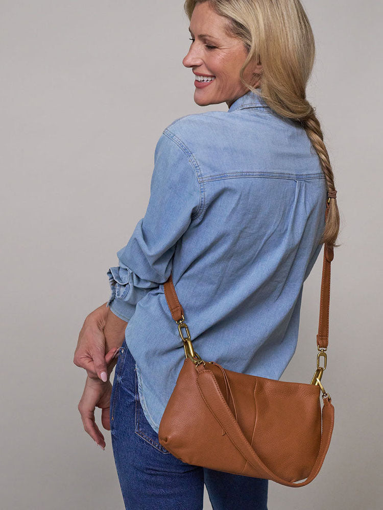 HOBO Advance Shoulder Crossbody Bag Pebbled Warm Honey