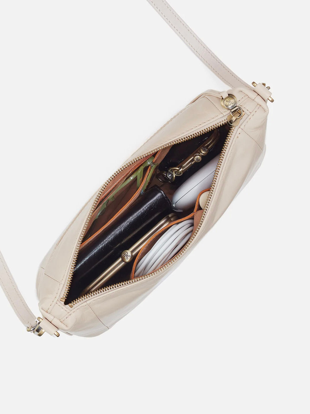 HOBO Darcy Polished Leather Carry-All Crossbody in Pale Flax