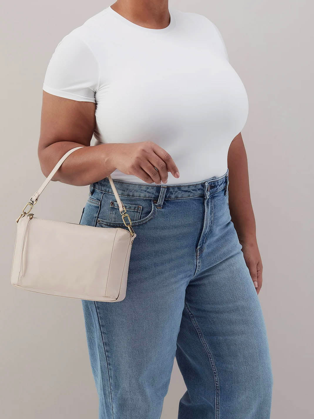 HOBO Darcy Polished Leather Carry-All Crossbody in Pale Flax