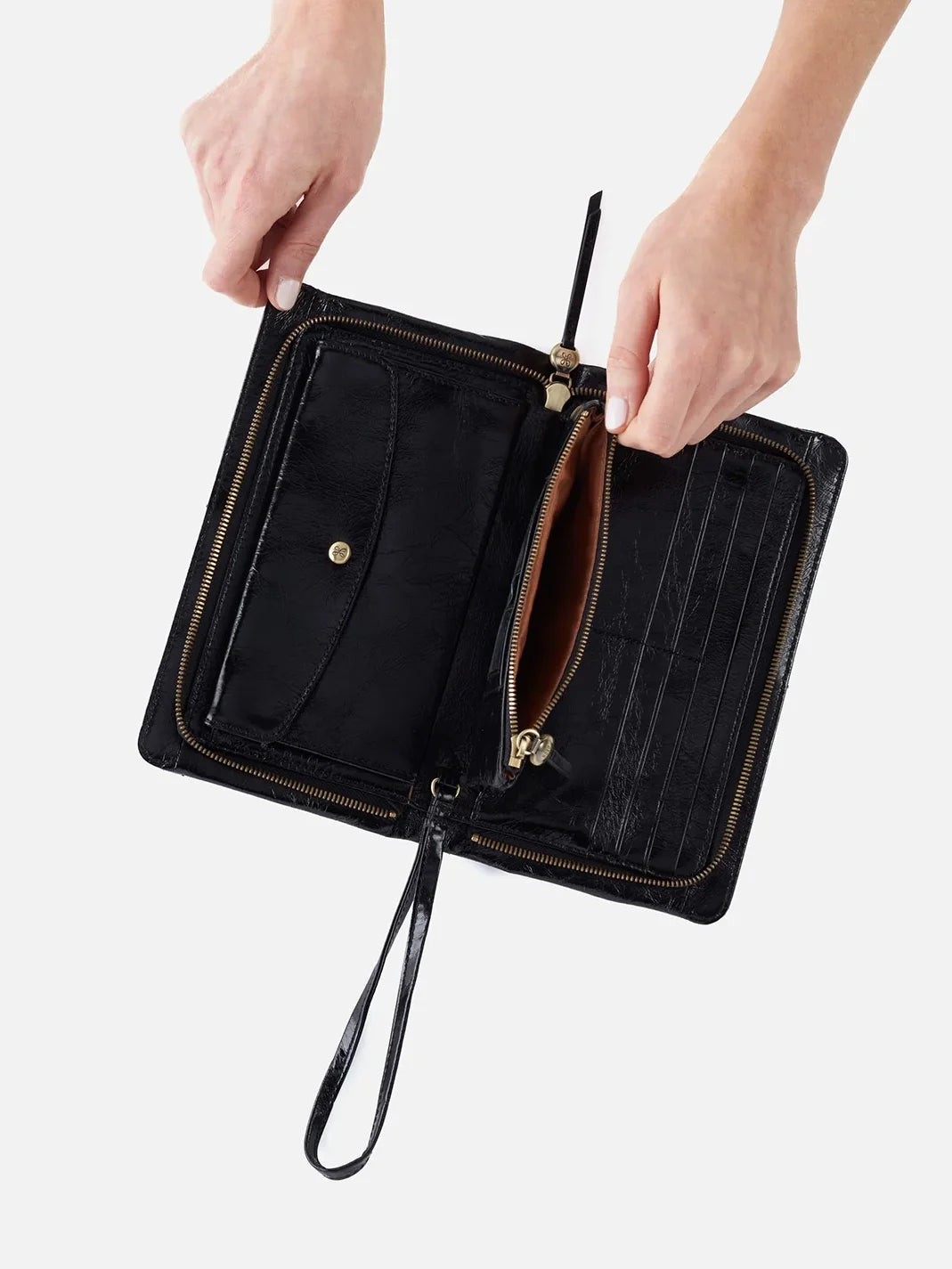 HOBO Evolve Wristlet Polished Leather Black