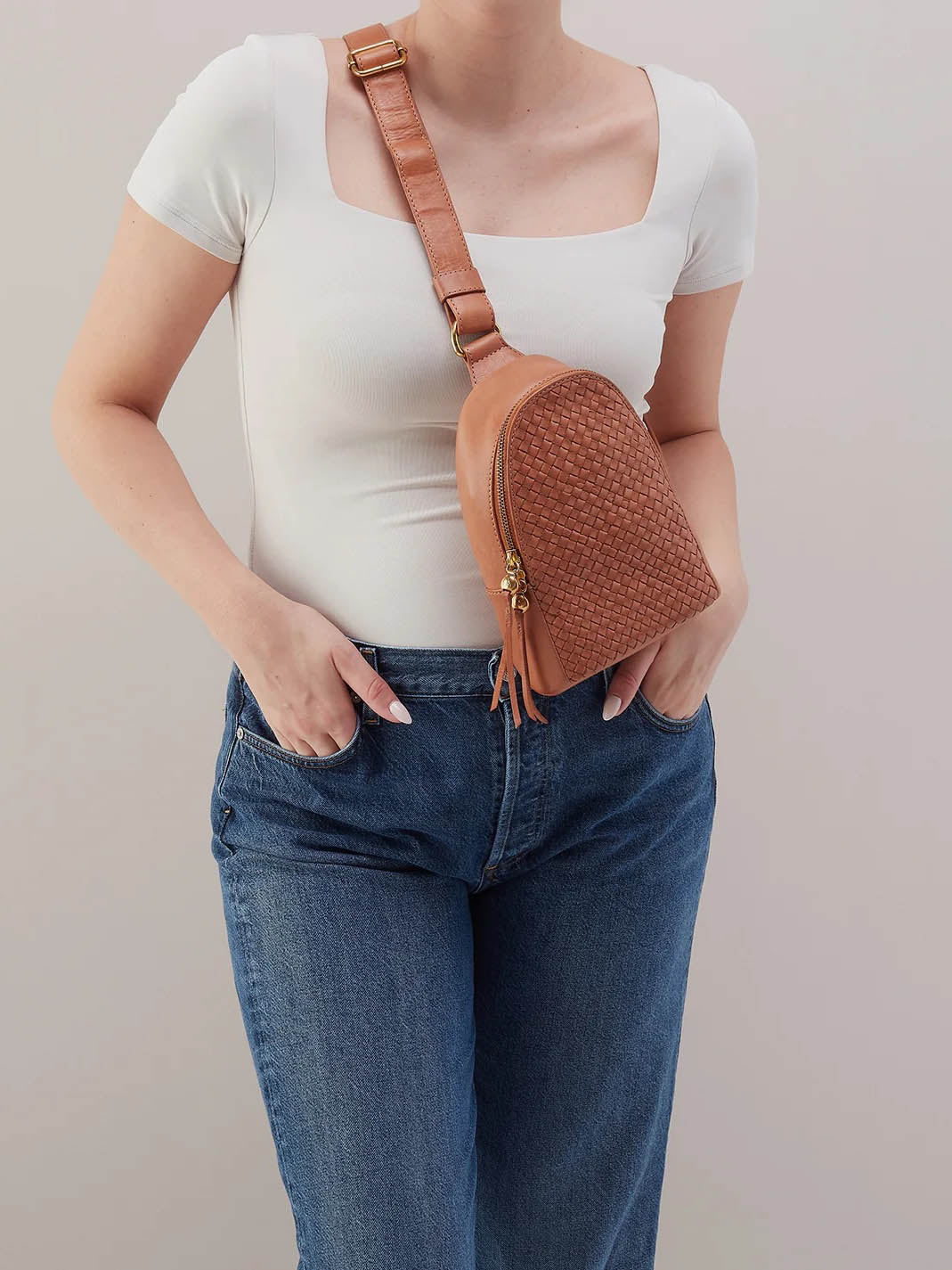 HOBO Fern Washed Leather Sling in Harvest Wheat