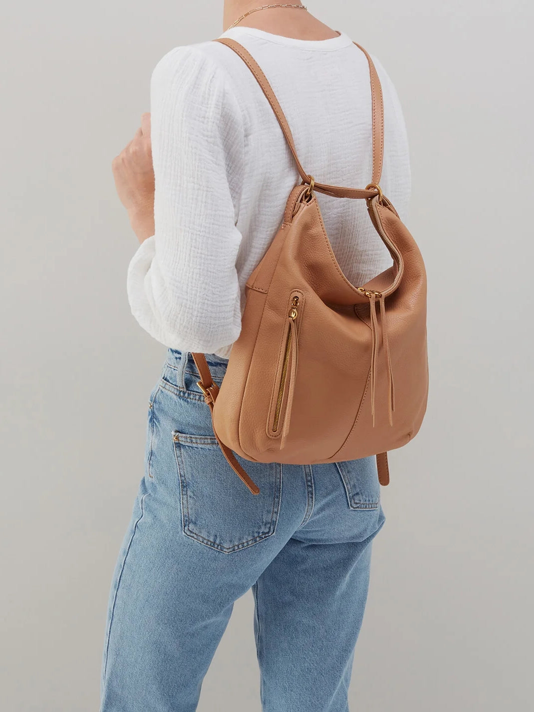 hobo merrin convertible backpack in sandstorm pebbled leather