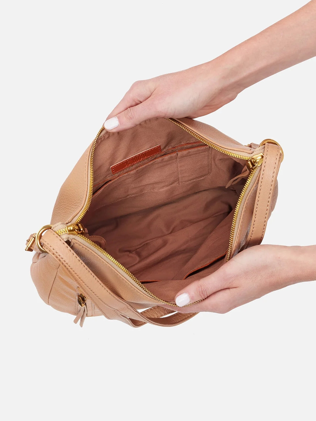 HOBO Merrin Convertible Backpack: Sandstorm Pebbled Leather – Bliss