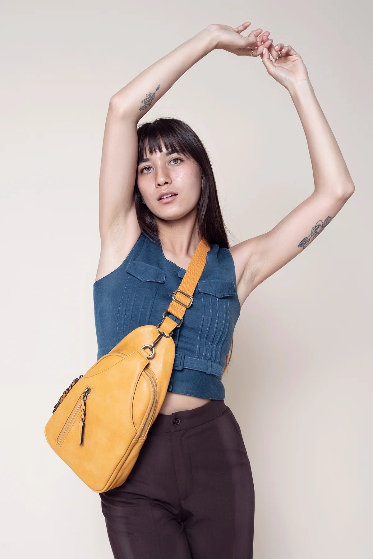 Jen & Co. Nikki Vegan Leather Sling Pack Bag Mustard