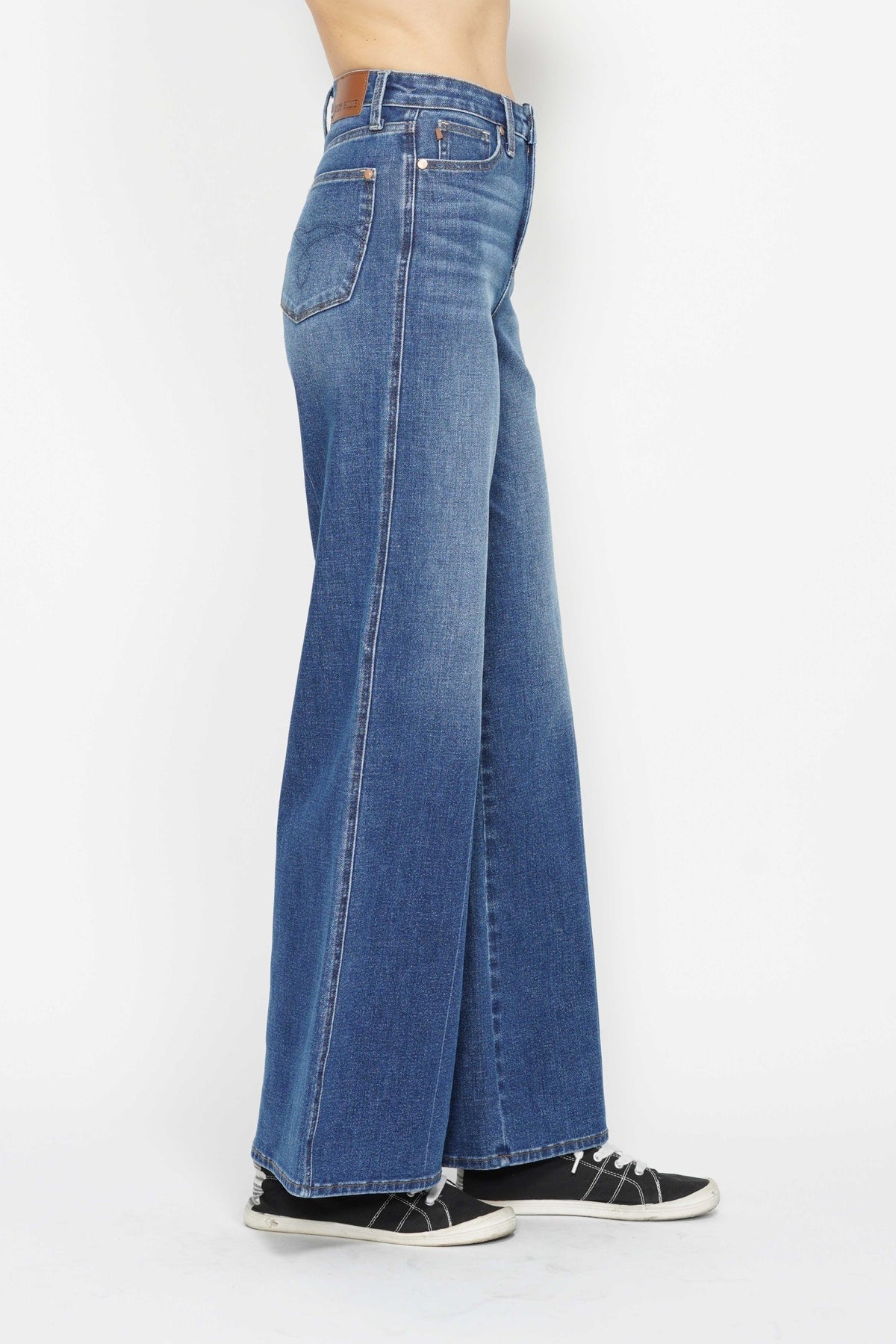 juddy blue high rise tummy control retro wide leg jeans in dark wash-side