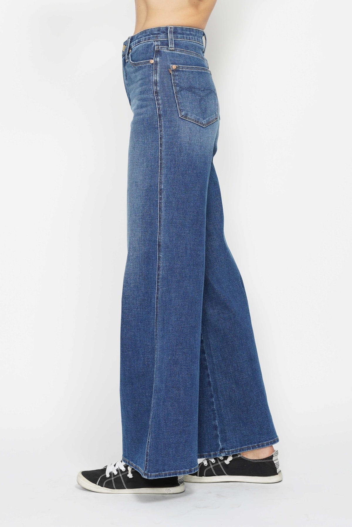 juddy blue high rise tummy control retro wide leg jeans in dark wash-side