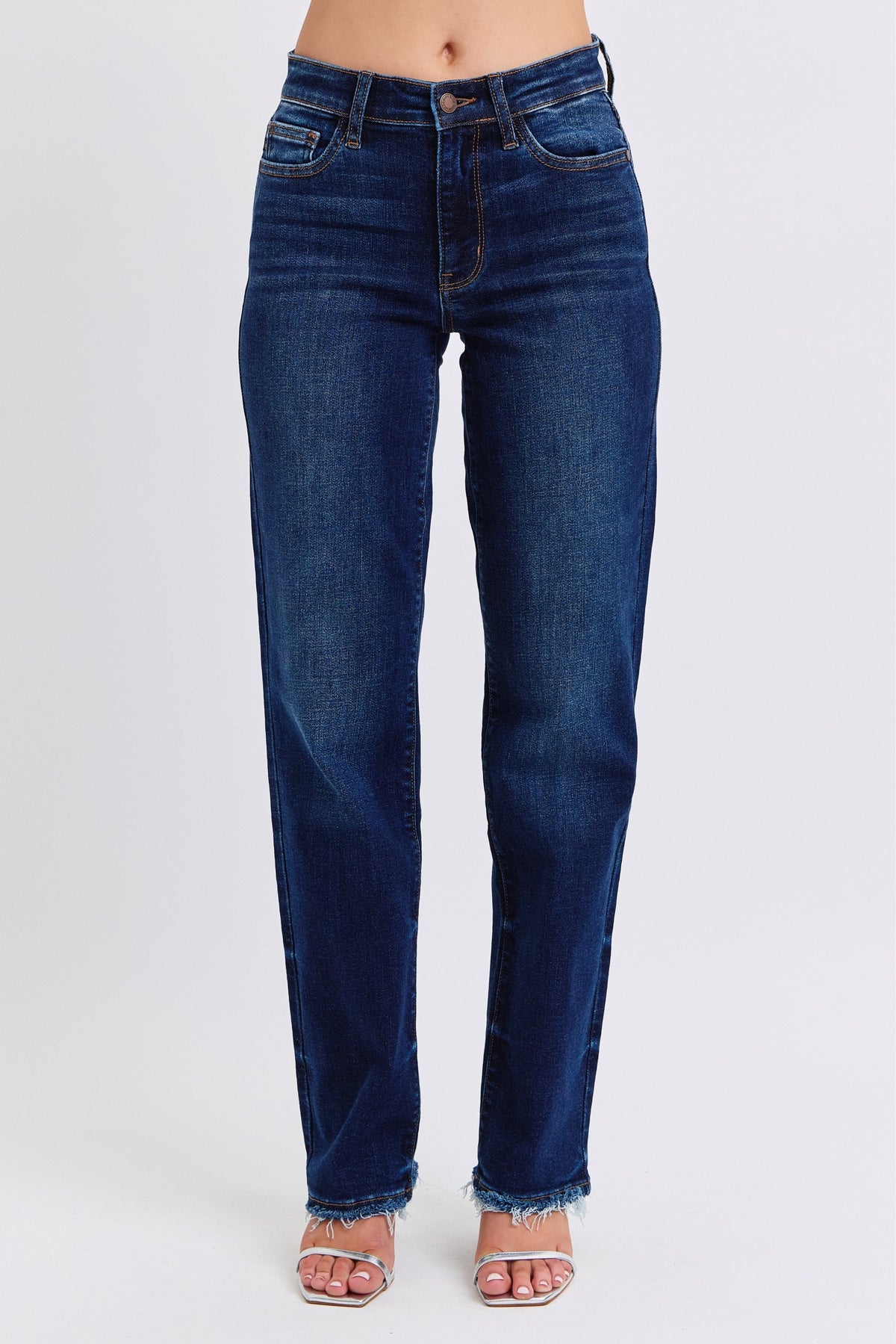 Judy Blue Mid Rise Straight Leg Fray Hem Jeans in dark wash-front