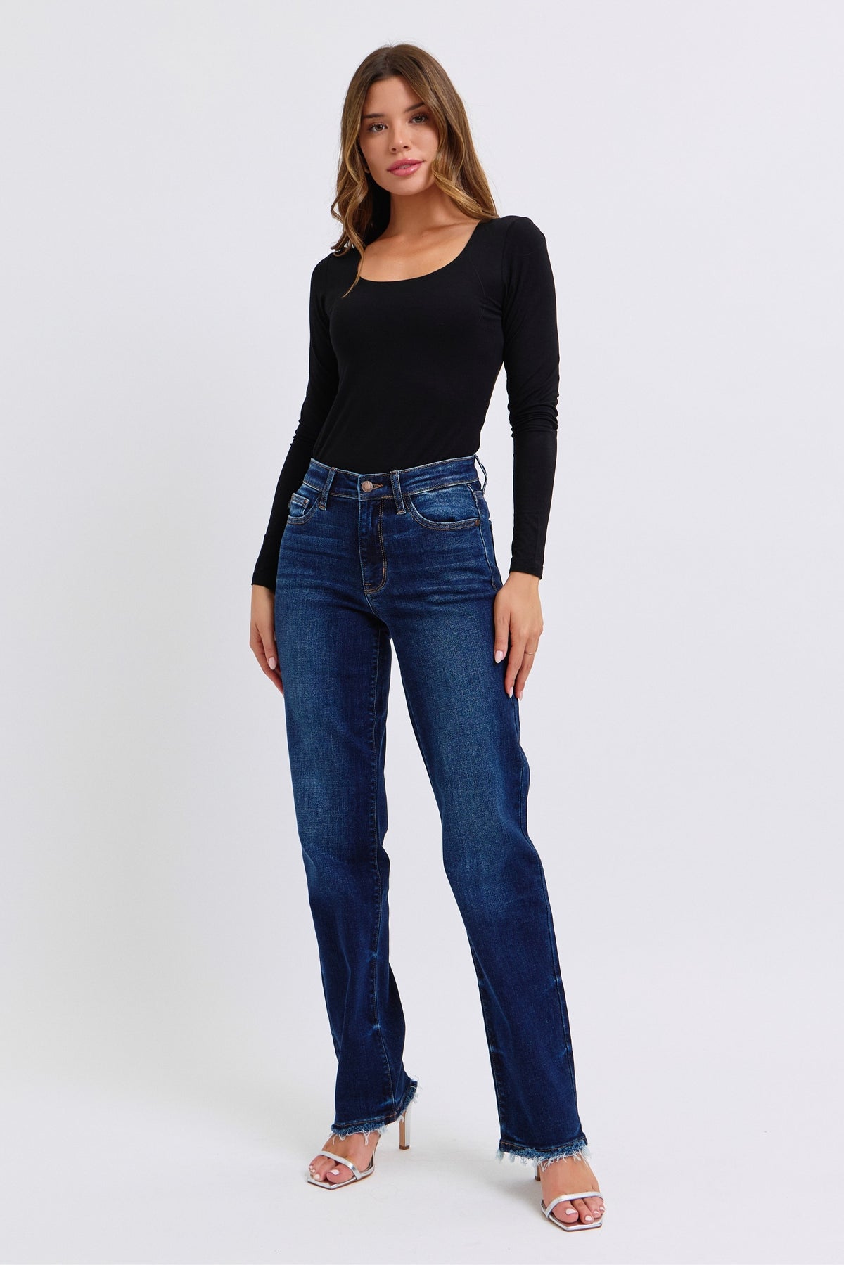 Judy Blue Mid Rise Straight Leg Fray Hem Jeans in dark wash-front