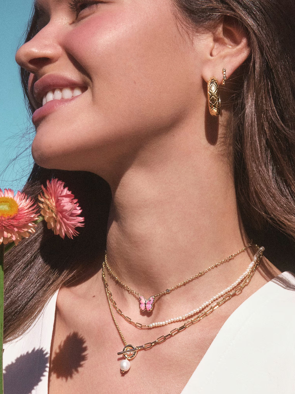 Kendra Scott Cailey Butterfly Gold Short Pendant Necklace in Pink Opalescent Resin