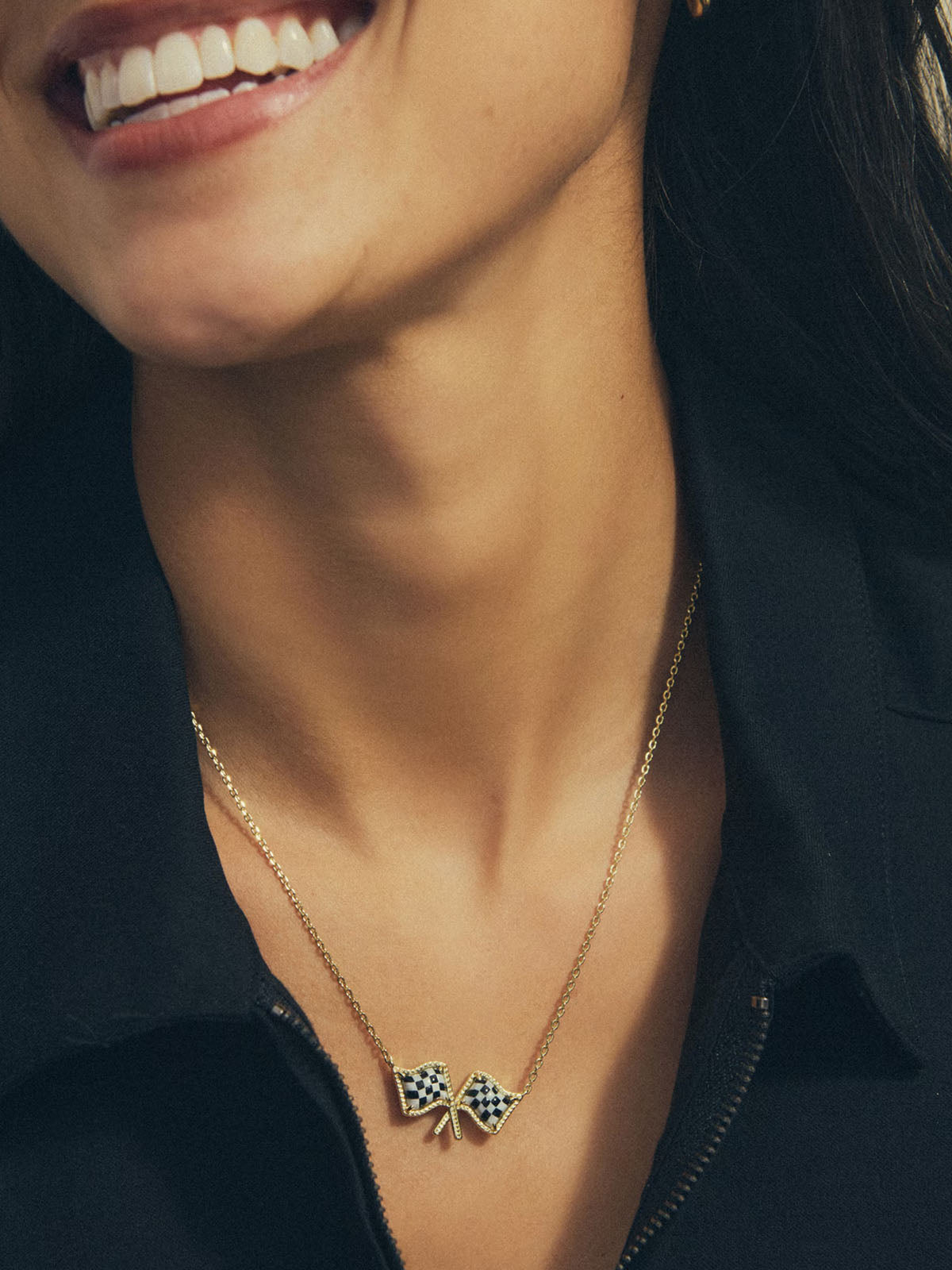 Kendra Scott Checkered Flag Gold Short Pendant Necklace in White Mother-of-Pearl