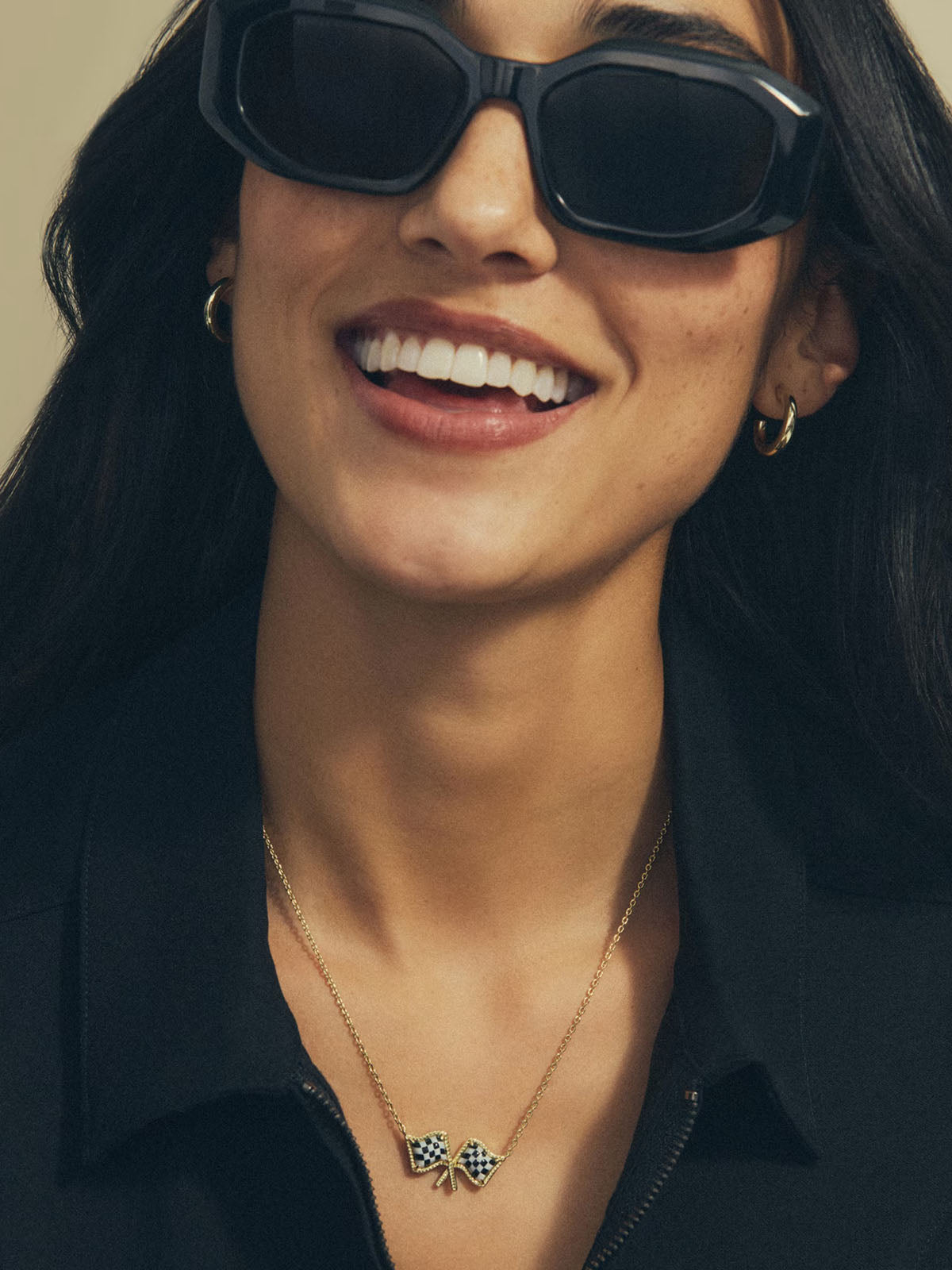 Kendra Scott Checkered Flag Gold Short Pendant Necklace in White Mother-of-Pearl