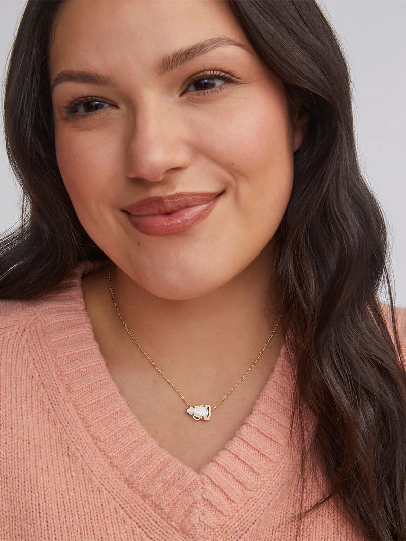 Kendra Scott Cheer Gold Short Pendant Necklace in White Mother-of-Pearl