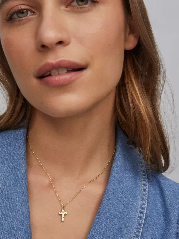 Kendra Scott Cross Pendant Necklace in Gold