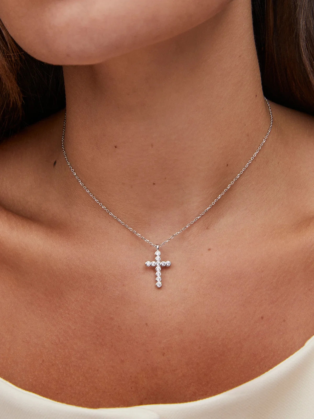 Kendra Scott Cross Silver Crystal Pendant Necklace in White CZ