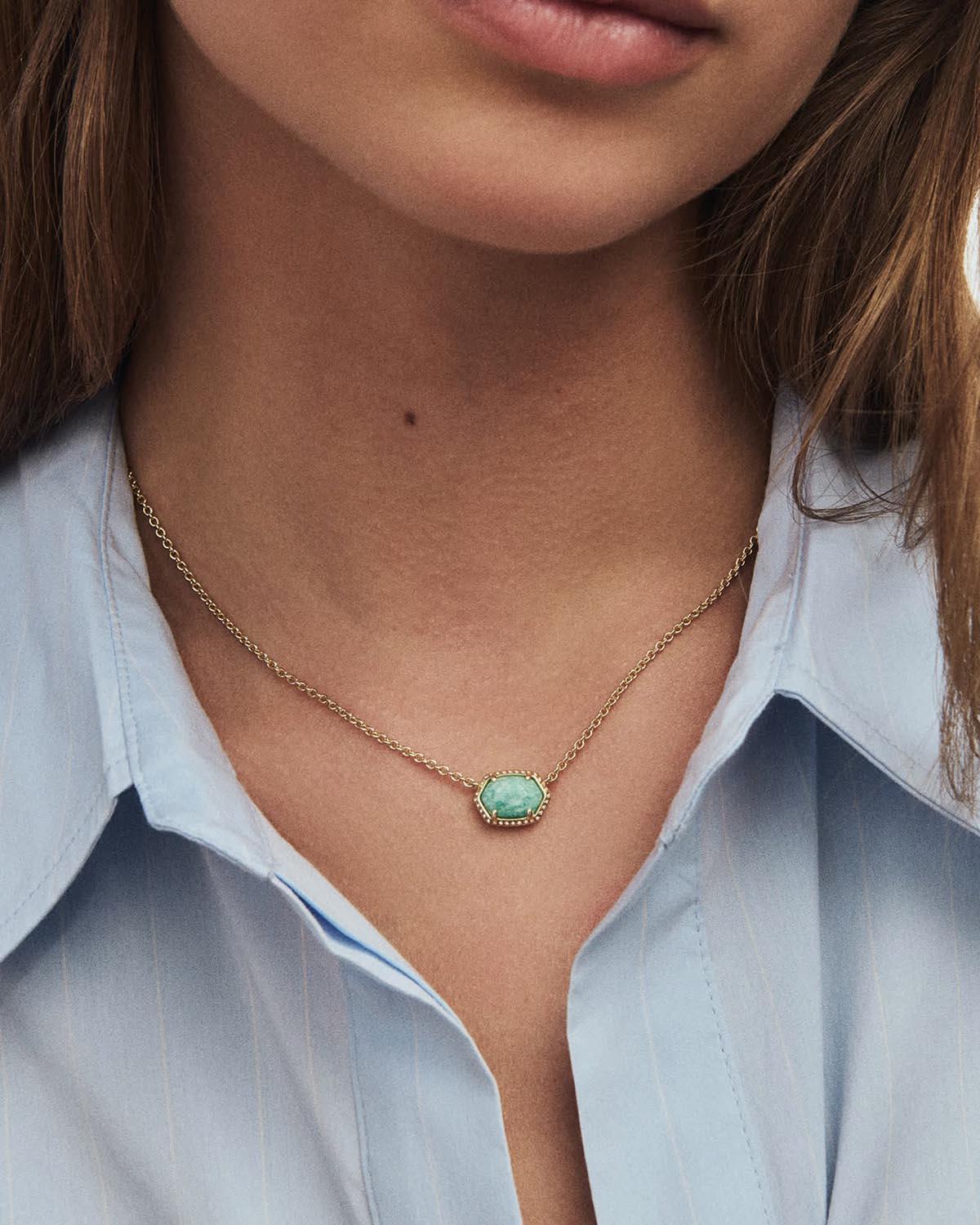 Kendra Scott Daphne Gold Frame Short Pendant Necklace in Teal Amazonite