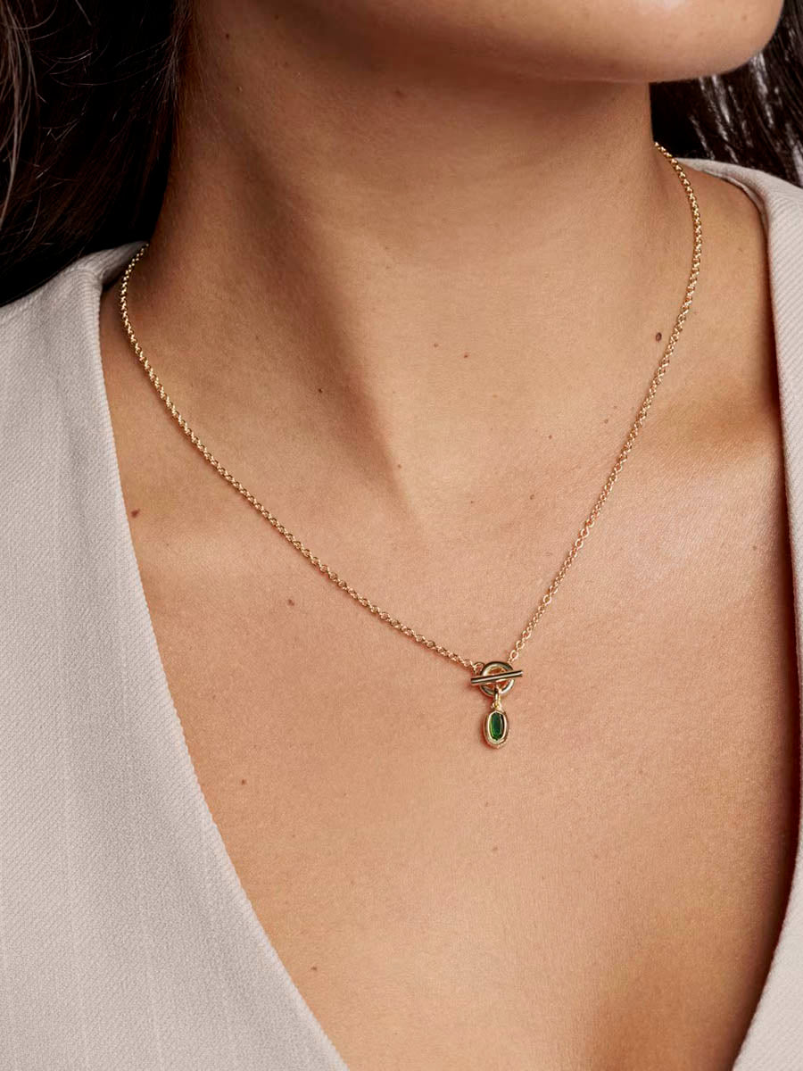 Kendra Scott Mini Elisa Toggle Gold Short Pendant Necklace in Green Tiger's Eye