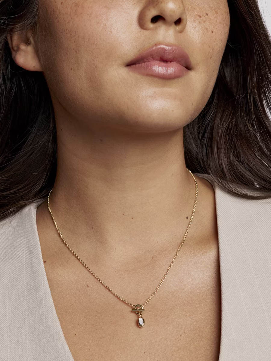 Kendra Scott Mini Elisa Toggle Gold Short Pendant Necklace in Ivory Mother-of-Pearl