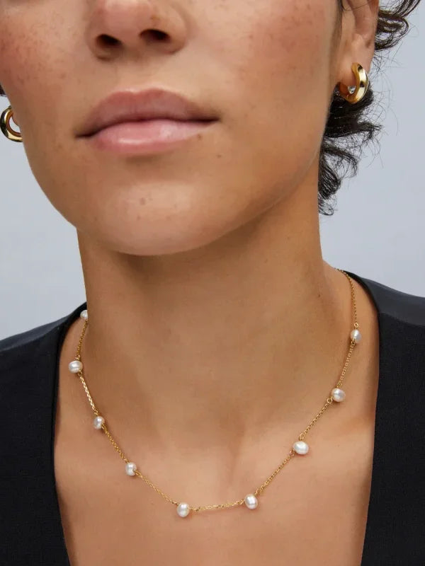 Kendra Scott Leighton Gold Pearl Strand Necklace in Freshwater Cultured Pearl