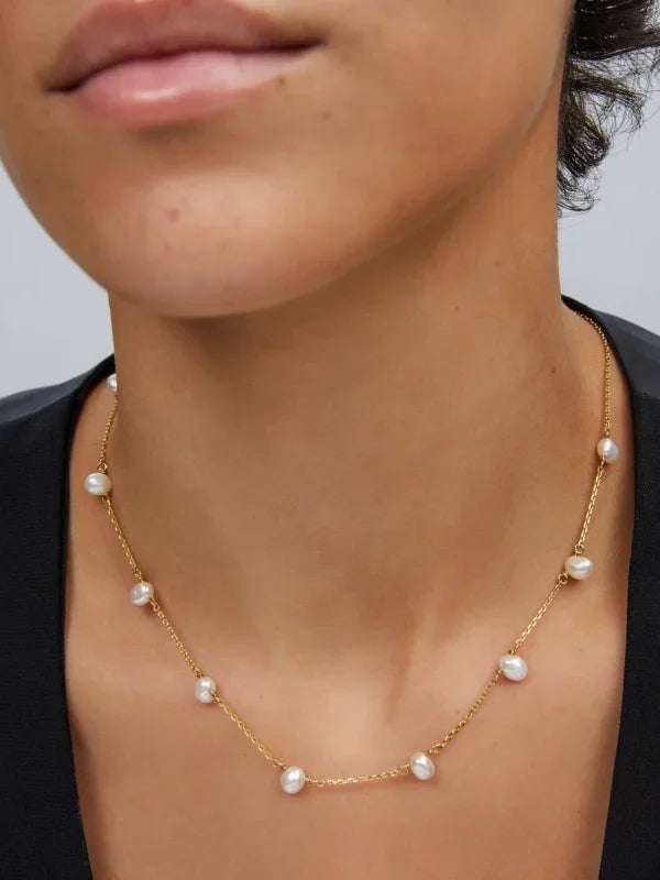 Kendra Scott Leighton Gold Pearl Strand Necklace in Freshwater Cultured Pearl