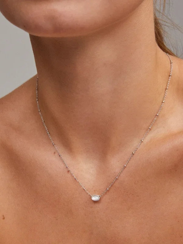 Kendra Scott Mini Elisa Silver Satellite Short Pendant Necklace in Ivory Mother-of-Pearl