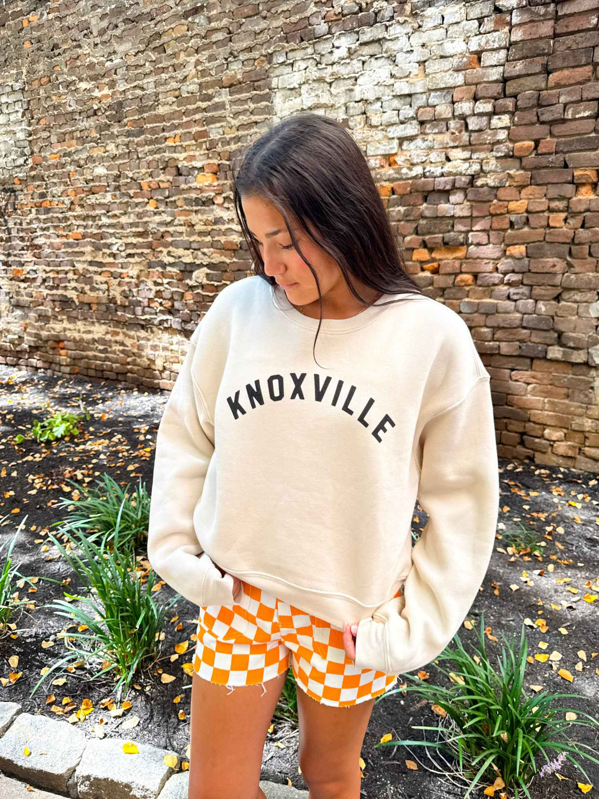 Knoxville Cropped Graphic Sweatshirt