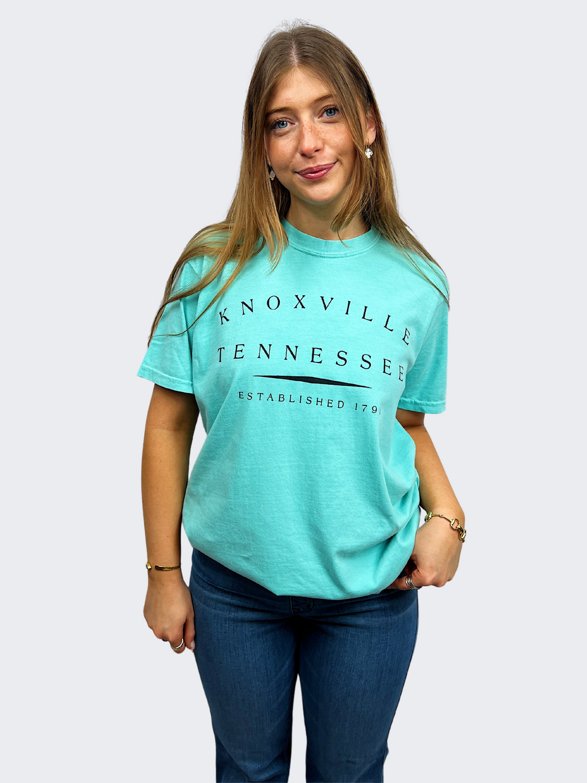 knoxville tennessee comfrot colors tee front view