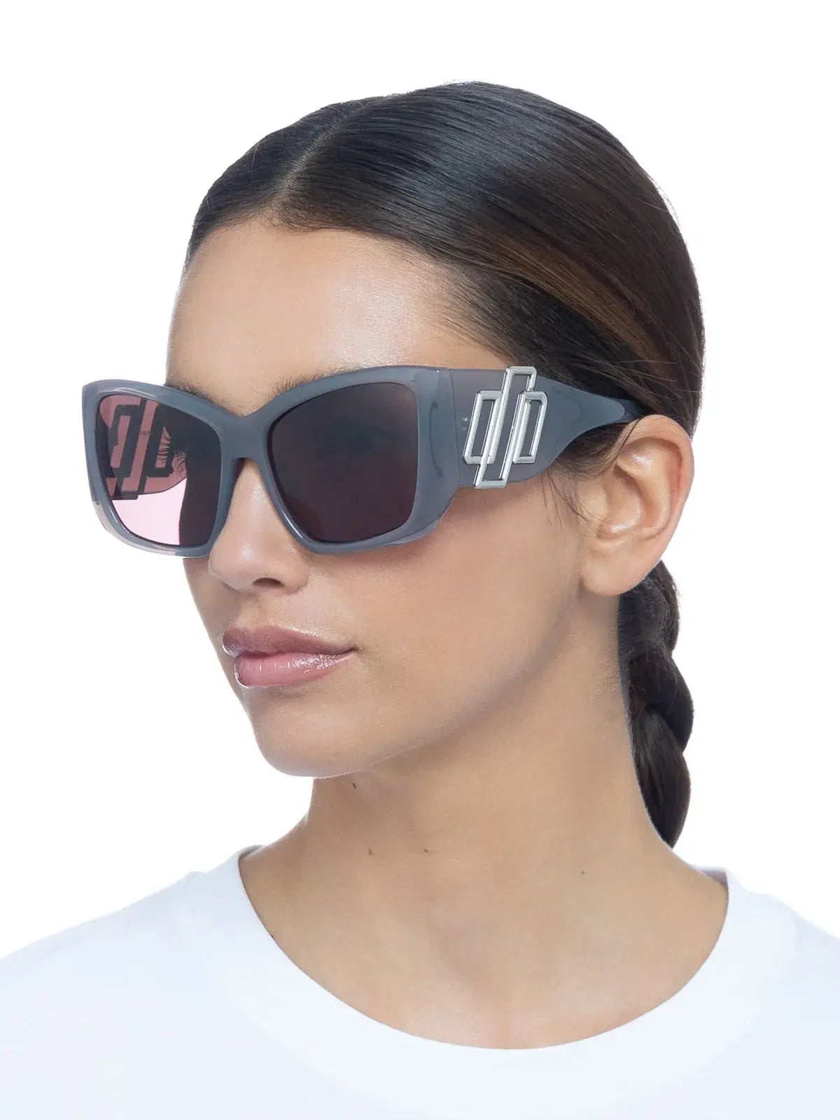 le specs primal instinct oversized cat-eye frame sunglasses in smoke