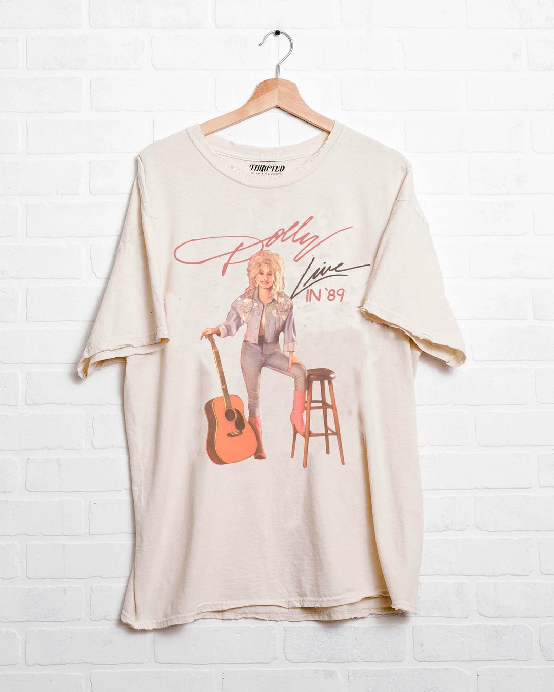 livy lu dolly parton live in '89 off white thrifted graphic t-shirt