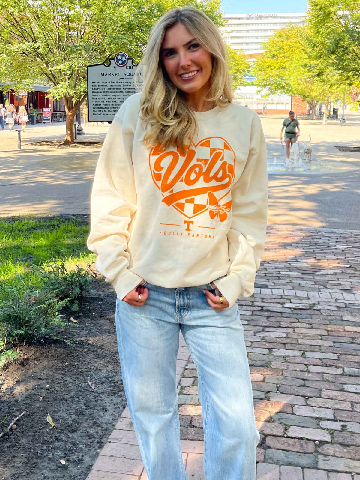 LivyLu Dolly Parton Tennessee Vols Checkered Heart Sweatshirt