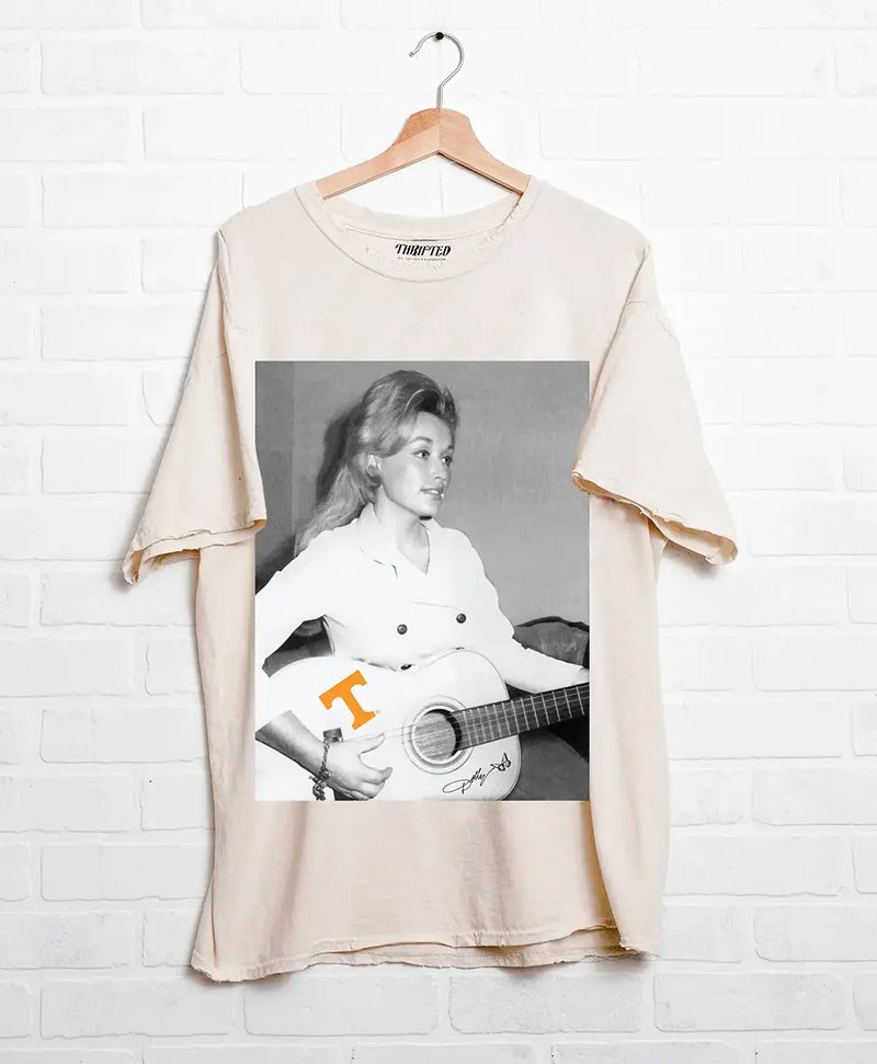 livy lu dolly parton tennessee vols tattoo guitar tee in off white