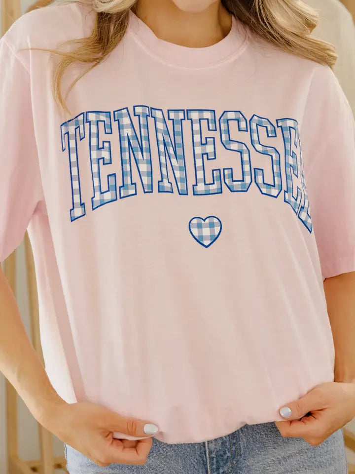LivyLu Tennessee Gingham Heart Tee  in blossom 