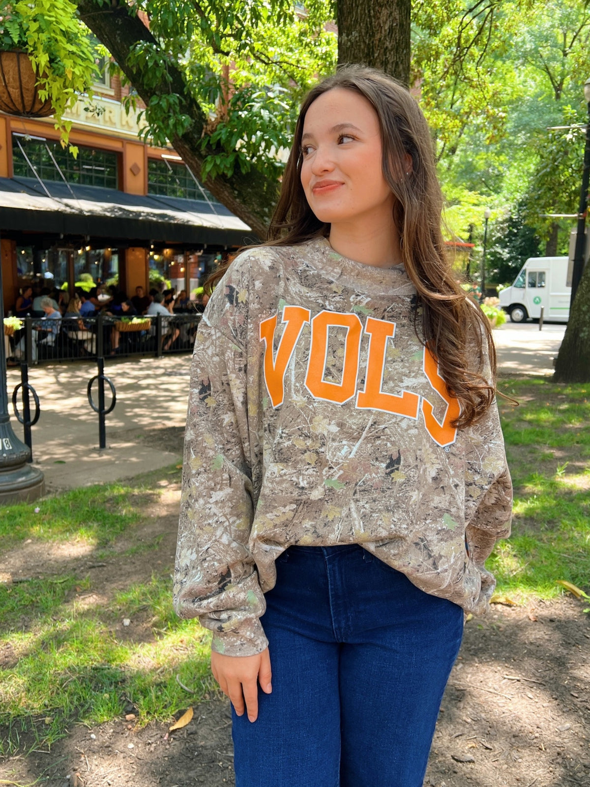 LivyLu Tennessee Vols Classic Arch Weekend Mock Neck Sweatshirt camo 