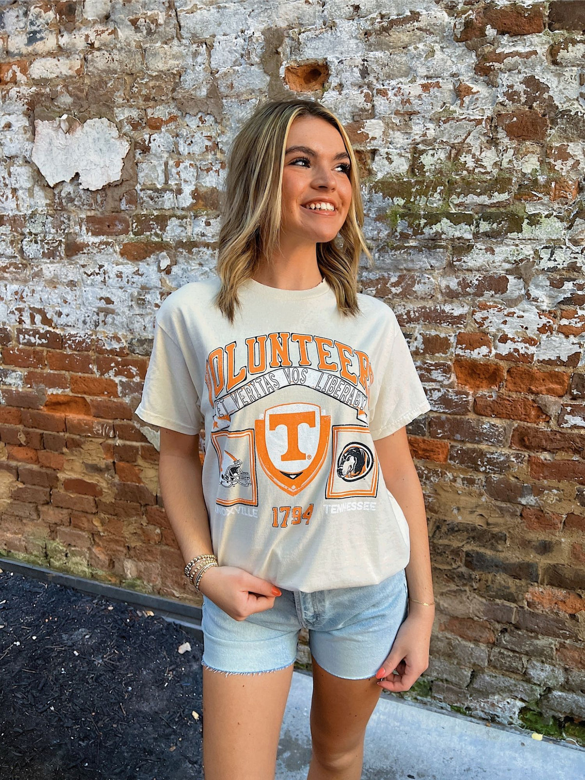 LivyLu Tennessee Volunteers Prep Patch Tee in off white 