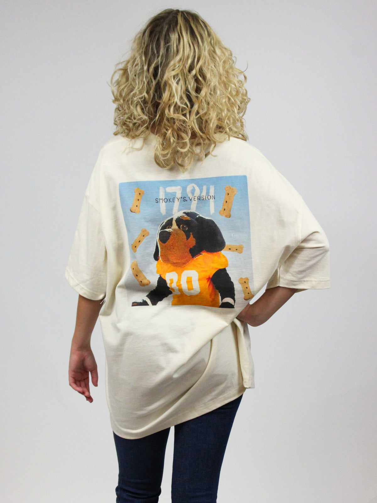 livylu tn vols smokey version 1794 oversized graphic tee back model view