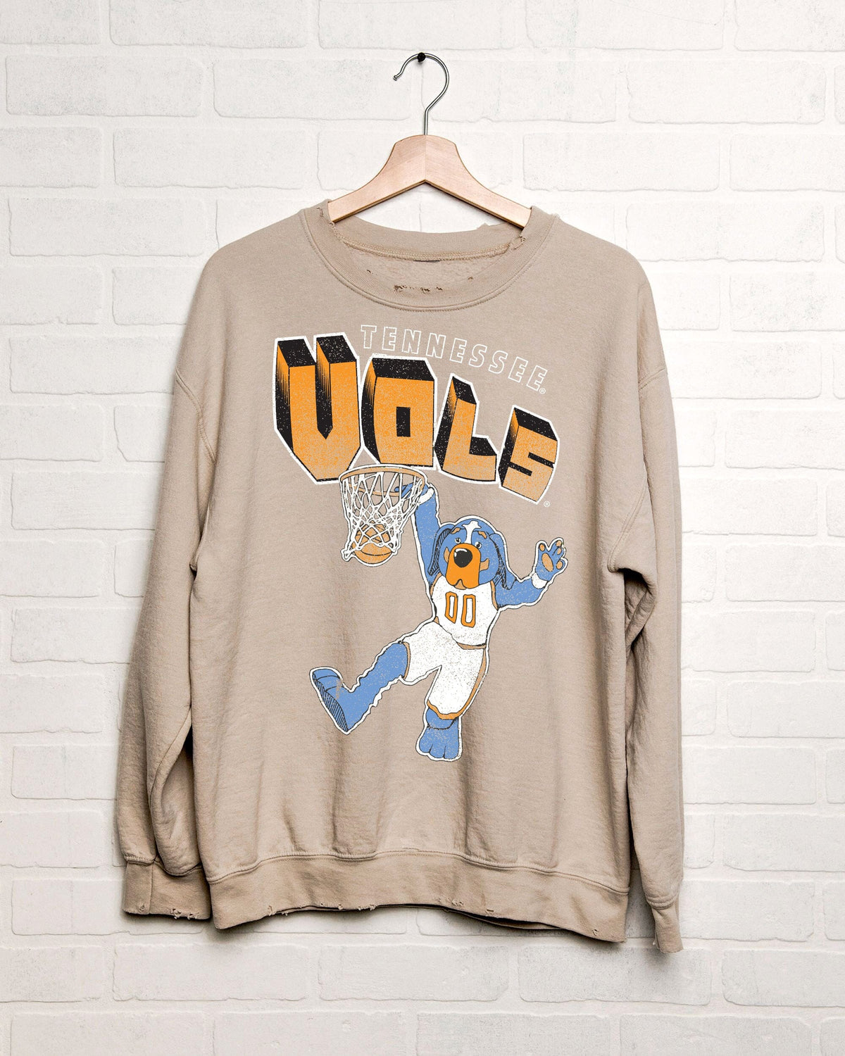 LivyLu TN Vols Mascot Basketball Dunk Sweatshirt in sand-front