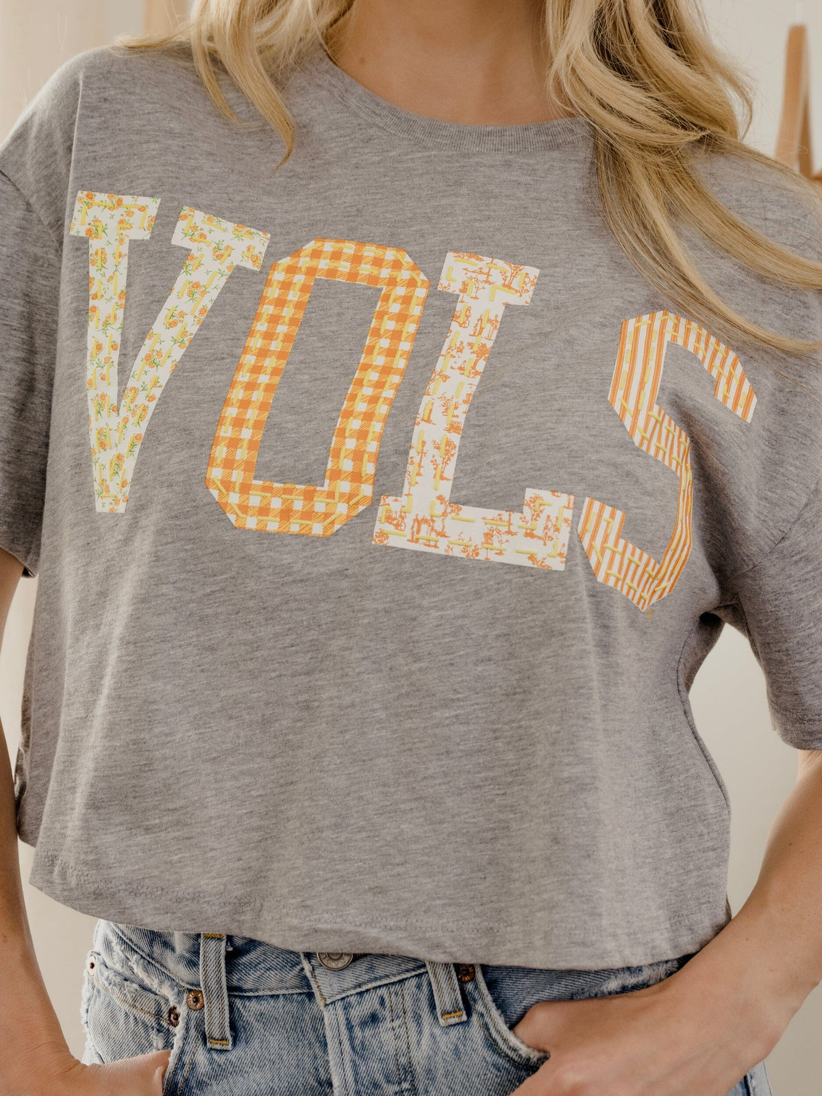 livylu vols quilted puff ink gray cropped tee