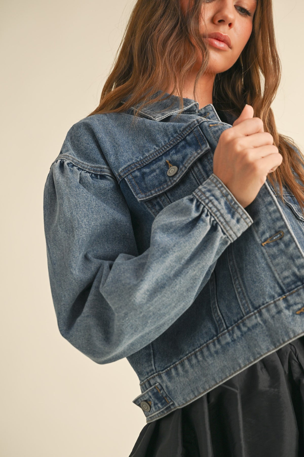 puff sleeve denim jacket-front