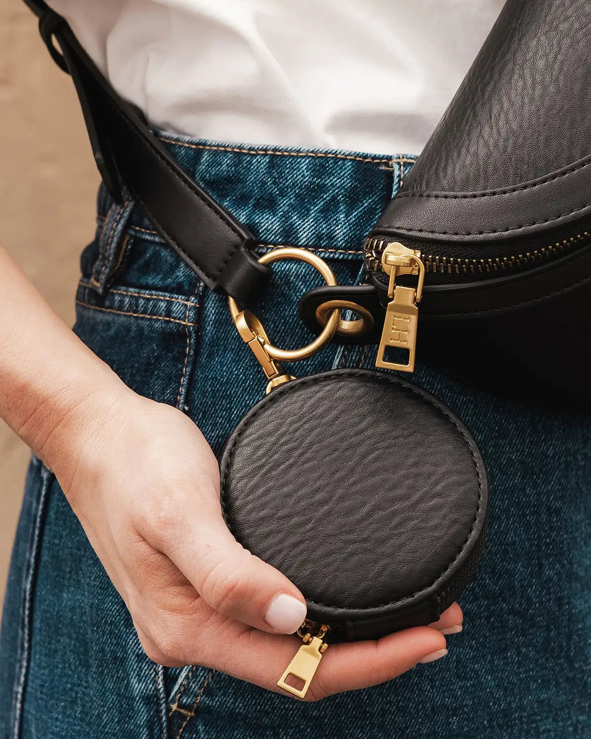 LOUENHIDE Joey Sling Bag in Black