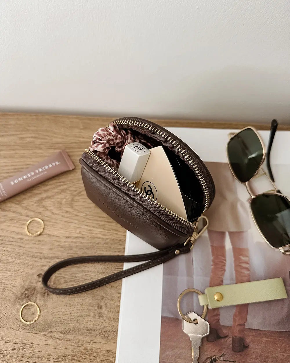 LOUENHIDE Paige RFID Small Purse in Chocolate