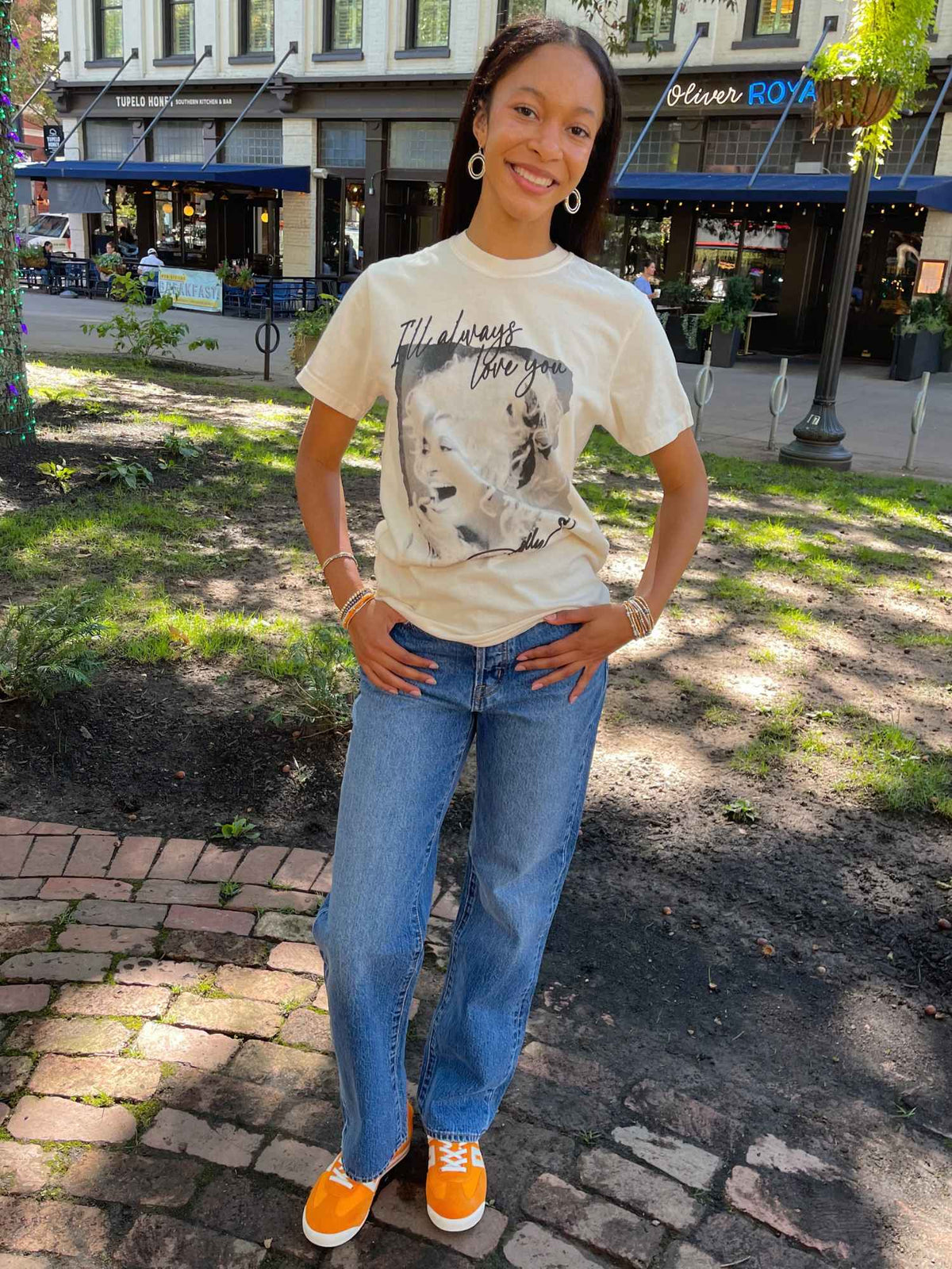 Dolly Love Tee