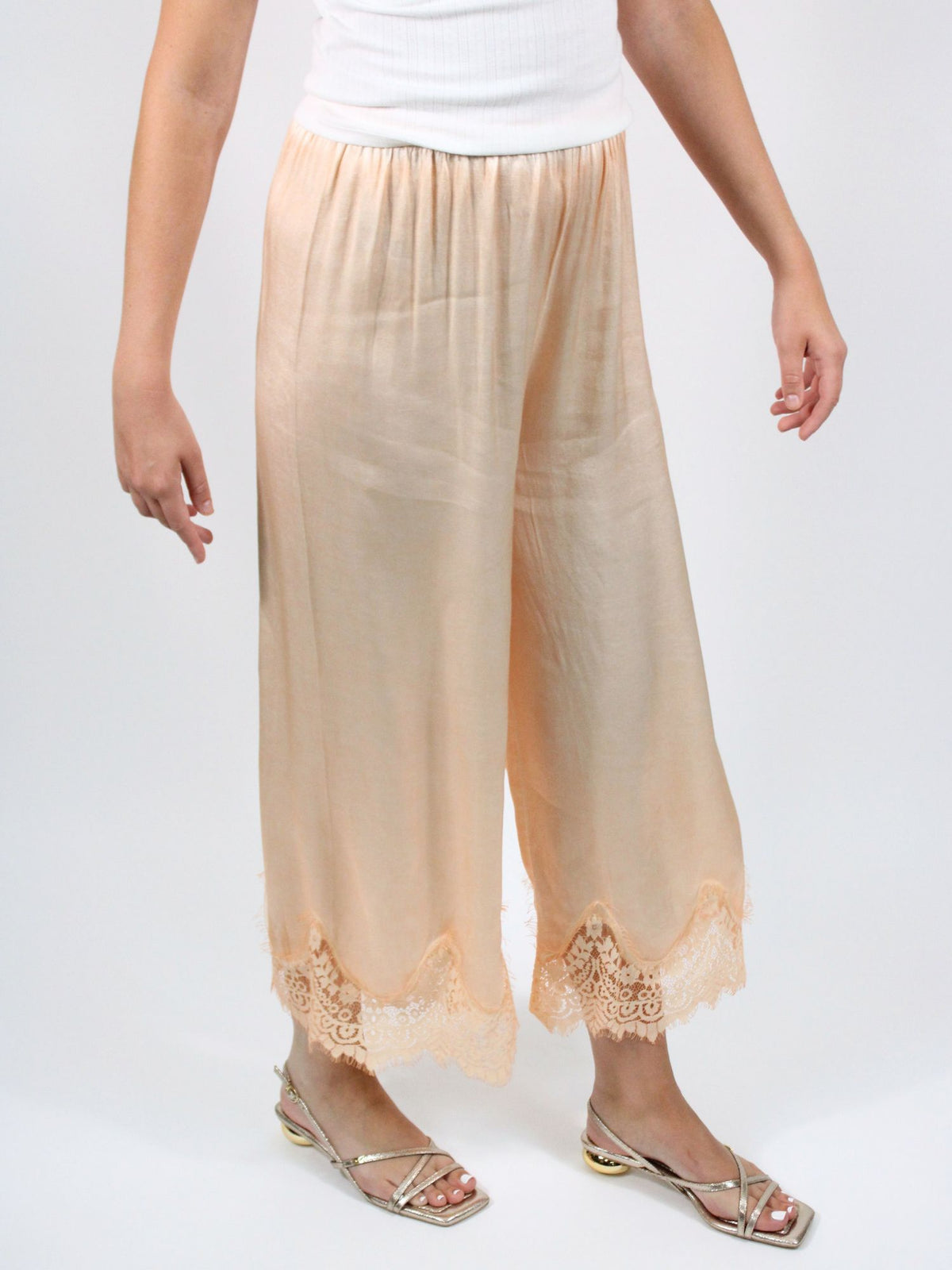 Mineral Wash Lace Hem Culottes Apricot