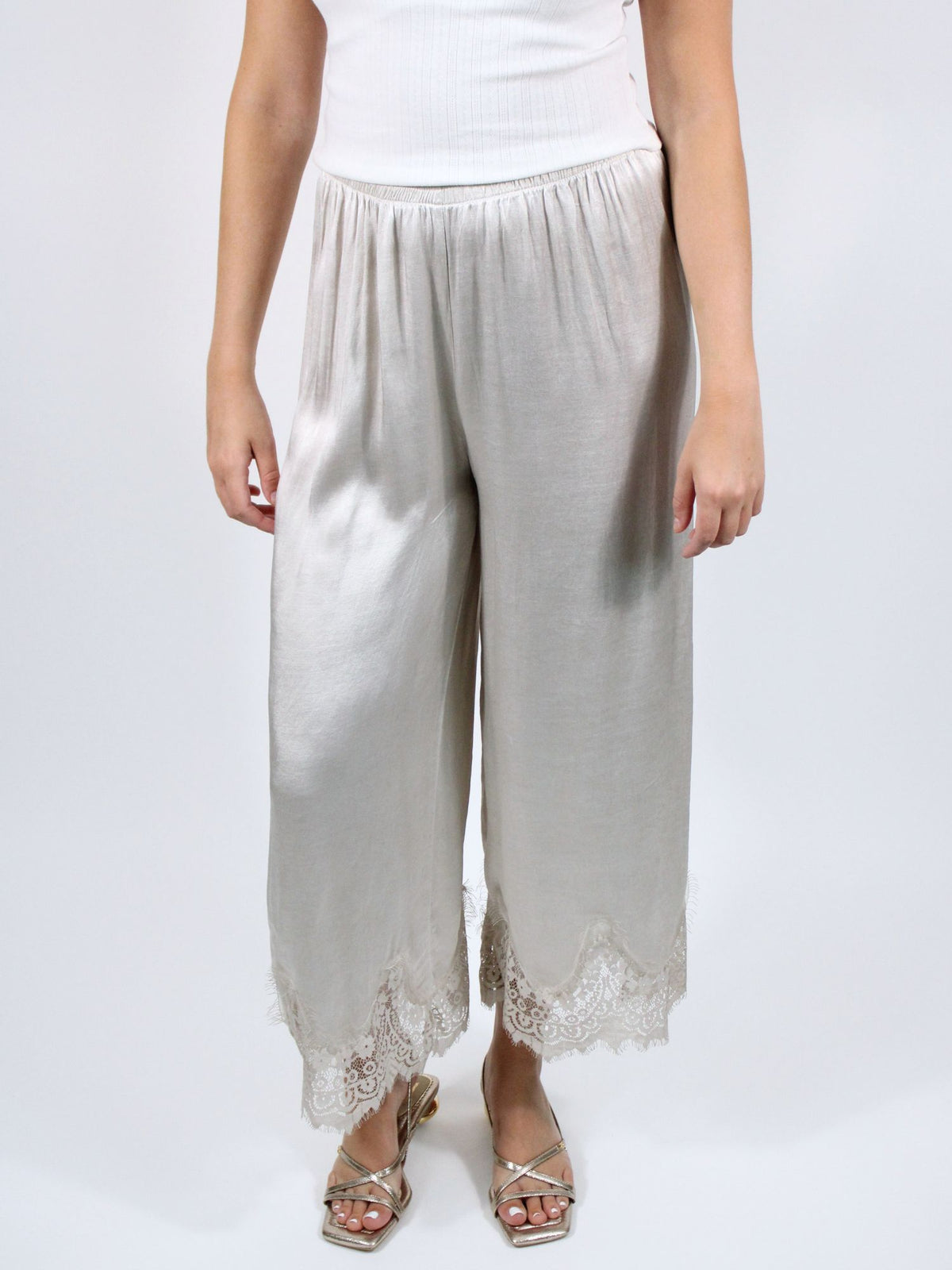 Mineral Wash Lace Hem Culottes Beige