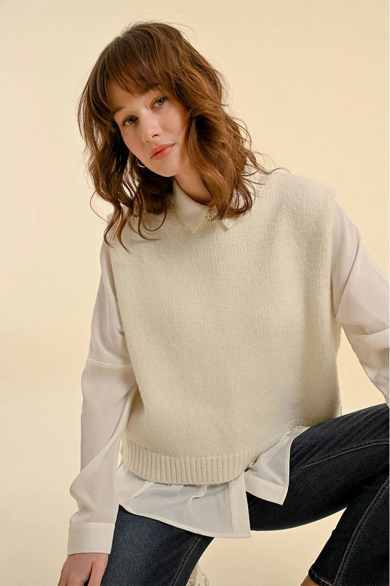 Molly Bracken Short Sleeveless Sweater in off white-front