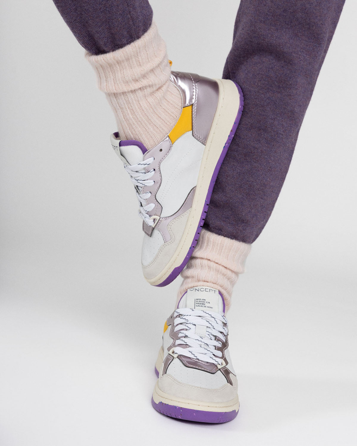 ONCEPT Phoenix Courtside Sneakers Galactic Lilac